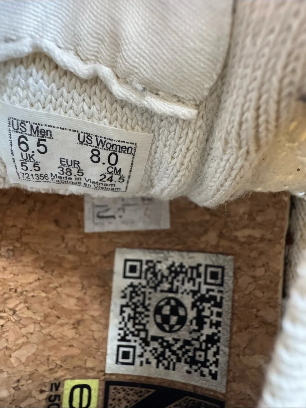 Vans Ultrarange Knit Men's Sneakers in Cream and Black